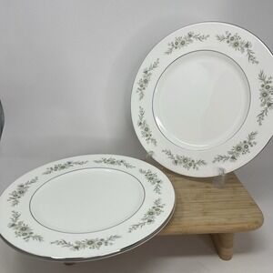 Wedgwood Westbury Set of 3  10.75" Dinner Plates Green Floral‎ Platinum EUC